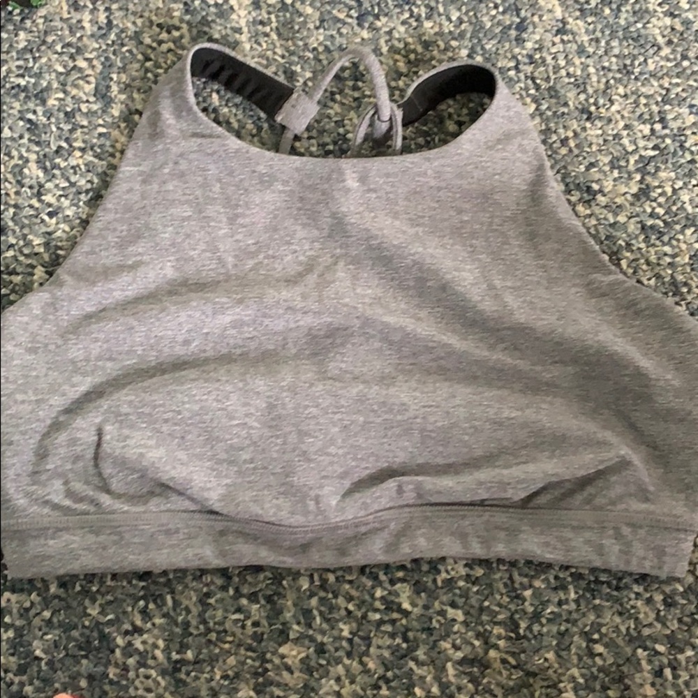 Size 6 lululemon sports bra